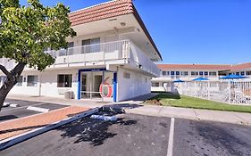 Motel 6 in Pittsburg Ca